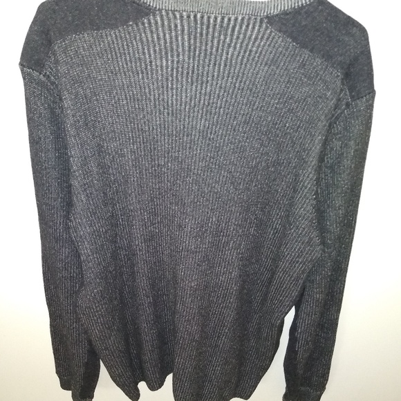 American Rag sweater - Picture 3 of 3